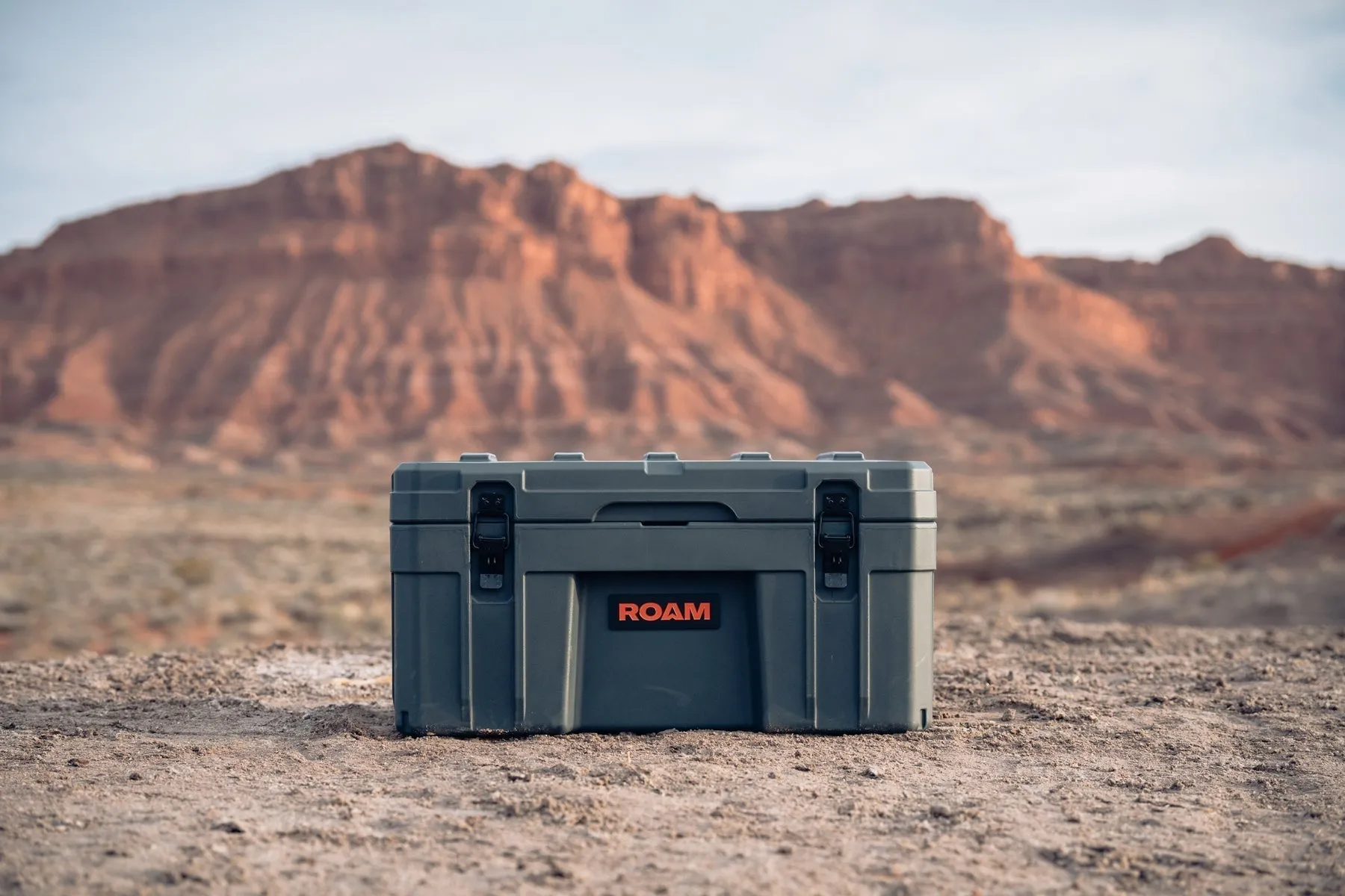 ロームアドベンチャー Roam Adventure 76L ラゲッドケース Rugged Case