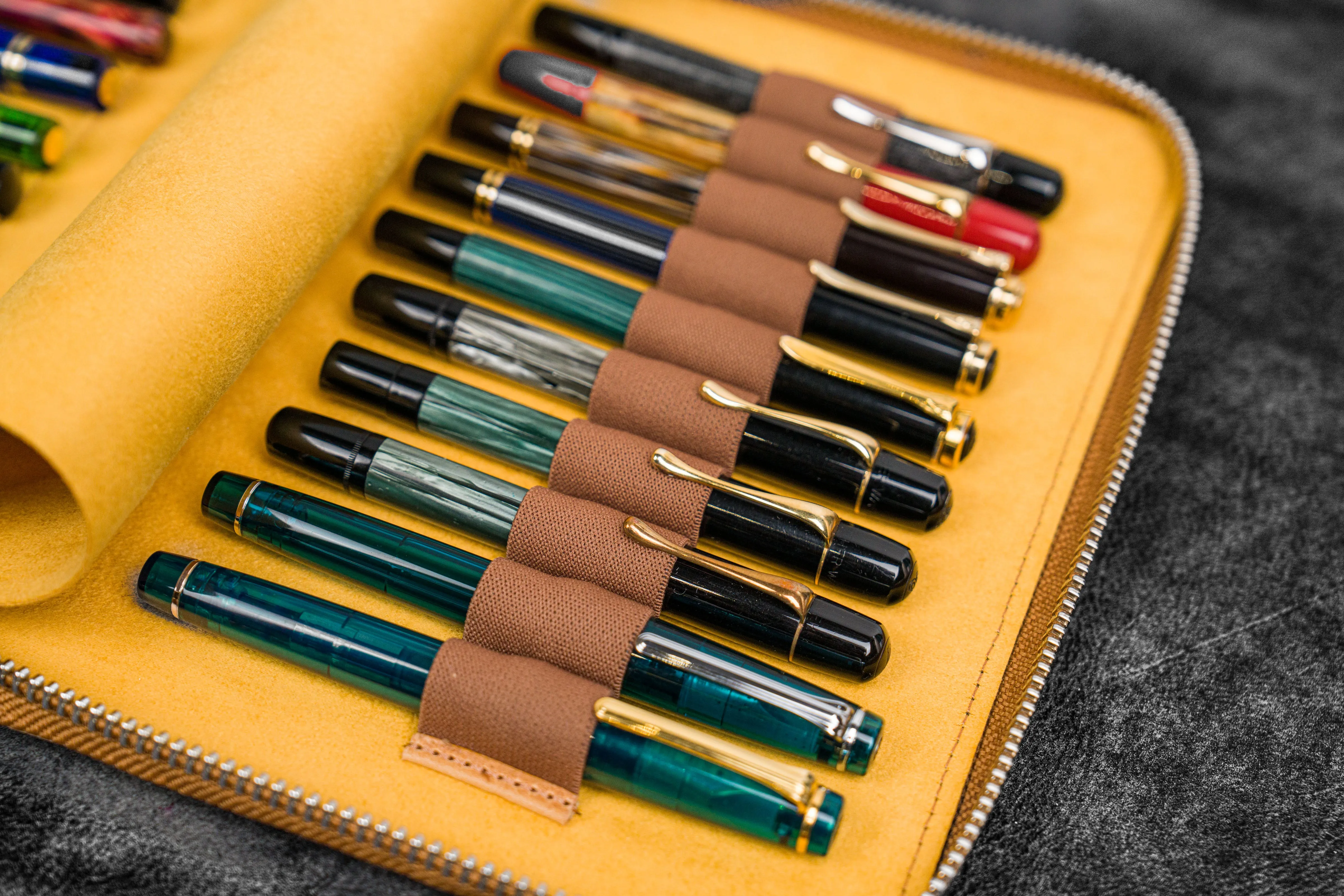 Leather Zippered 20 Slots Pen Case - Crazy Horse Honey Ochre