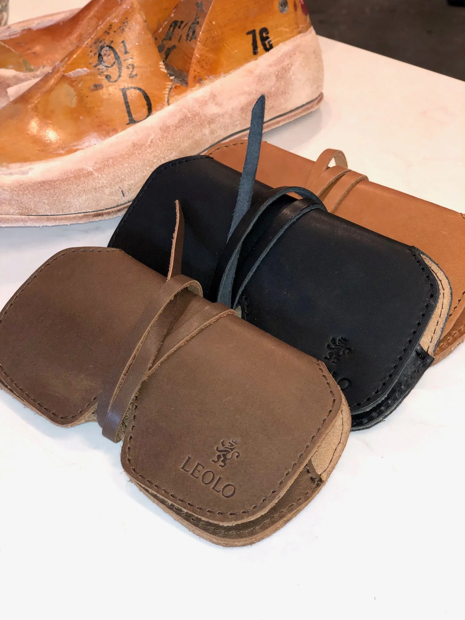 Leolo Leather Sunglass Case