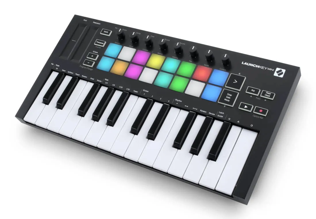 Novation LAUNCHKEY MINI MK3 Controllers