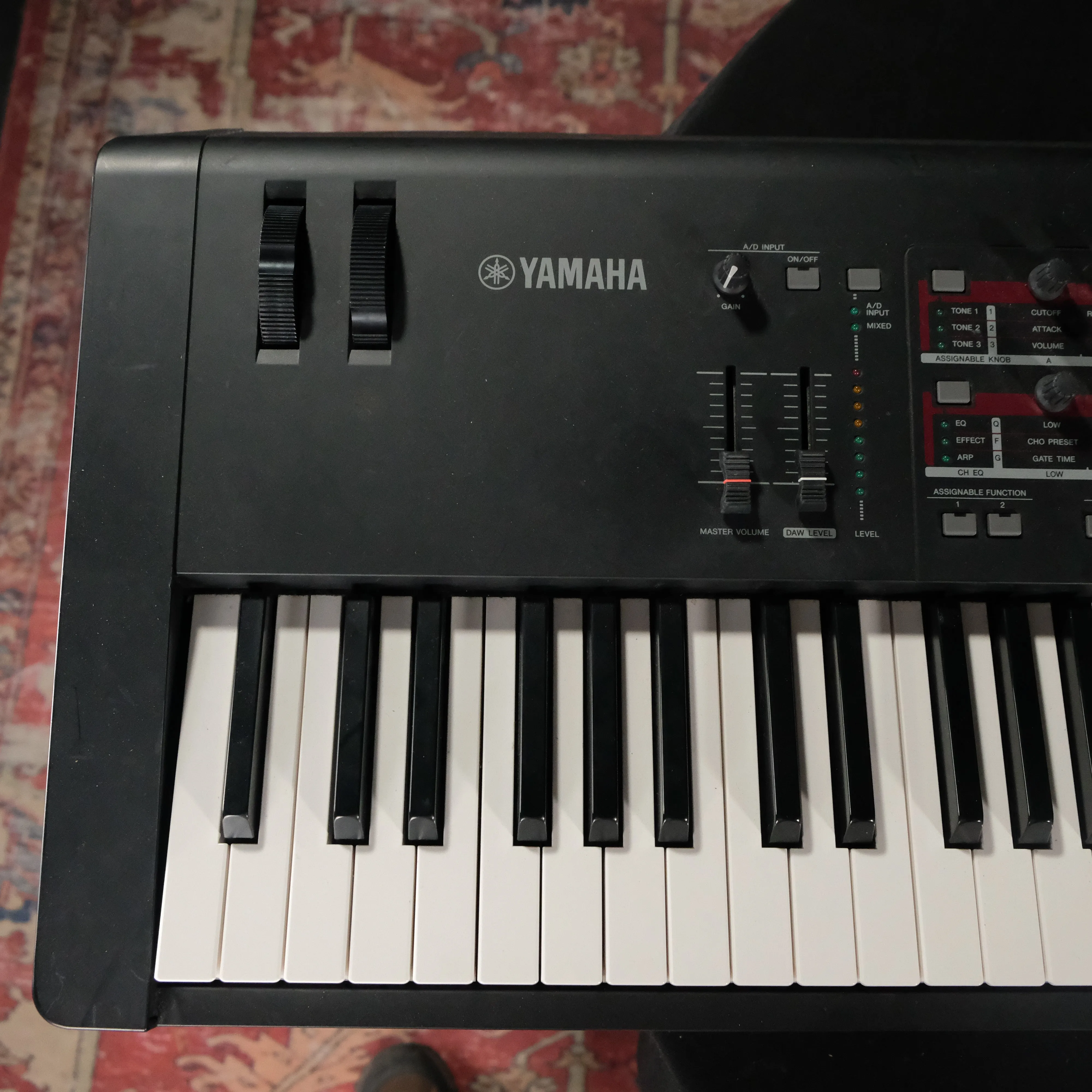 Yamaha MO8 Keyboard 88-Key Synthesizer